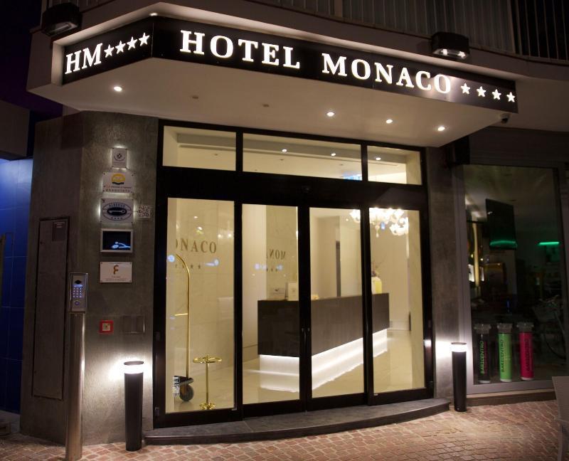Monaco Suites Hotel لينانو سابيادورو المظهر الخارجي الصورة