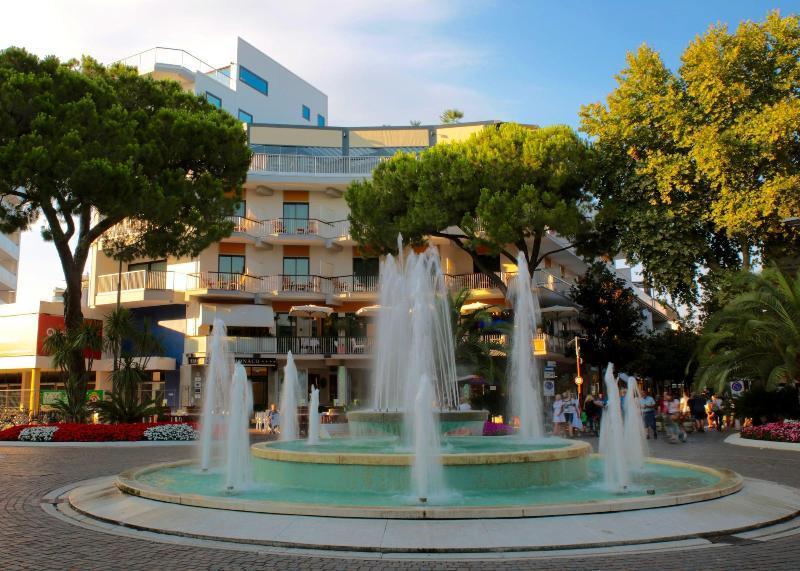Monaco Suites Hotel لينانو سابيادورو المظهر الخارجي الصورة