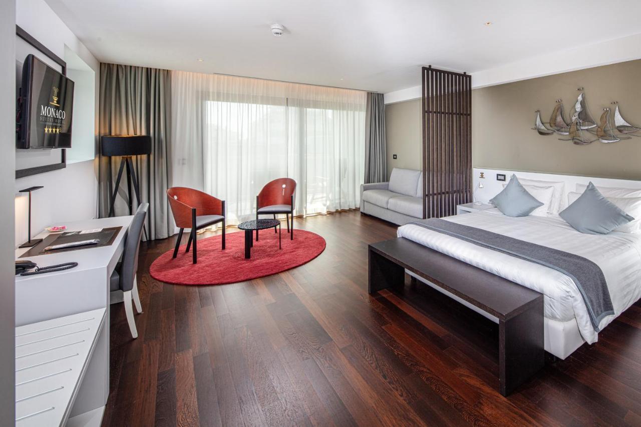 Monaco Suites Hotel لينانو سابيادورو المظهر الخارجي الصورة