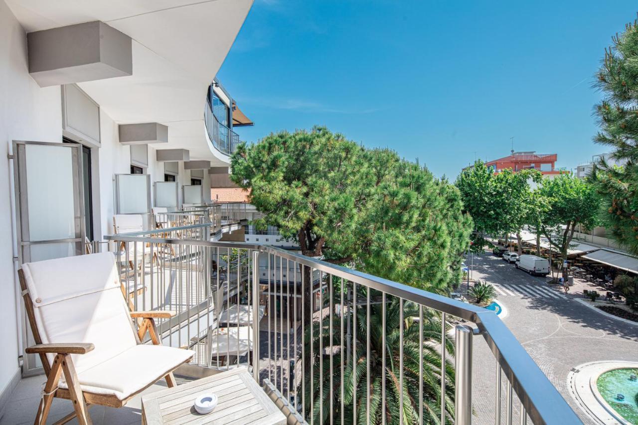 Monaco Suites Hotel لينانو سابيادورو المظهر الخارجي الصورة